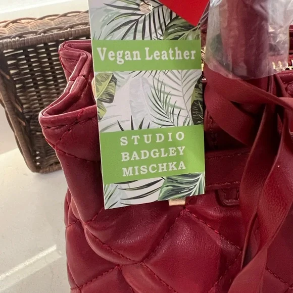 Badgley Mischka Red Quilted Satchel - Picture 5 of 13